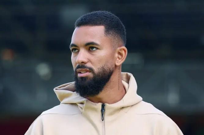 球友会-TA:维拉正认真考虑签回道格拉斯-路易斯,目前尚未开启谈判