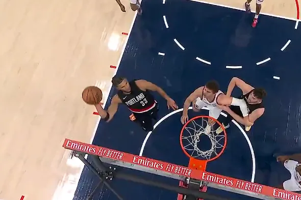 球友会-卡马拉空中摘板抡臂砸扣可惜扣飞,开拓者还领先快船10分